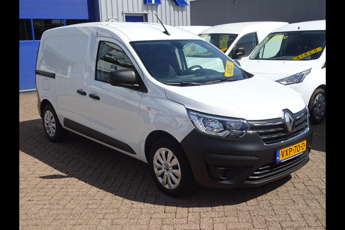 Renault Express 1.5 dCi 75 Comfort + AIRCO GROOT NAVI SCHERM SCHUIFDEUR CRUISE CONTROL Renault Express 1.5 dCi 75 Comfort + AIRCO GROOT NAVI SCHERM SCHUIFDEUR CRUISE CONTROL