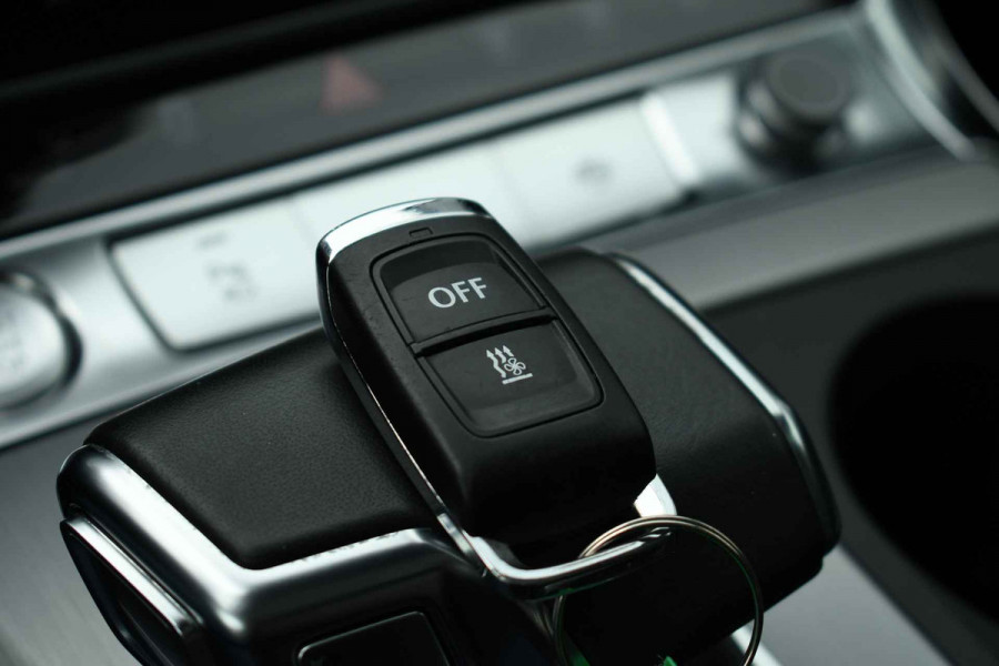 Audi Q7 55 TFSI quattro S-Line 7-pers Pano S-zetels Trekh ACC HUD B&O 360 Soft-close