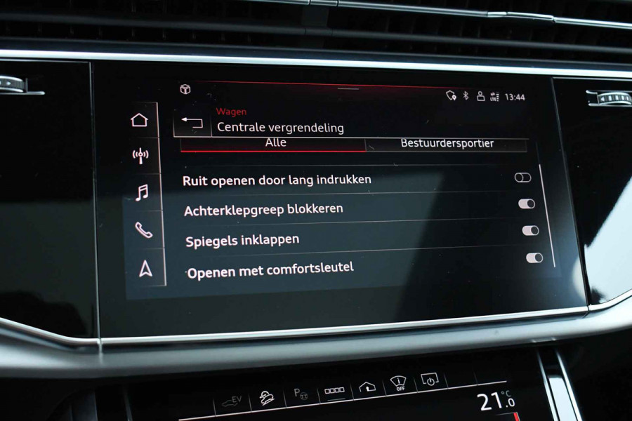 Audi Q7 55 TFSI quattro S-Line 7-pers Pano S-zetels Trekh ACC HUD B&O 360 Soft-close