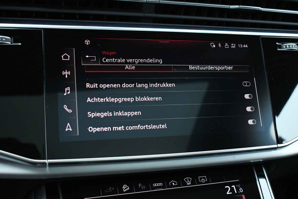 Audi Q7 55 TFSI quattro S-Line 7-pers Pano S-zetels Trekh ACC HUD B&O 360 Soft-close