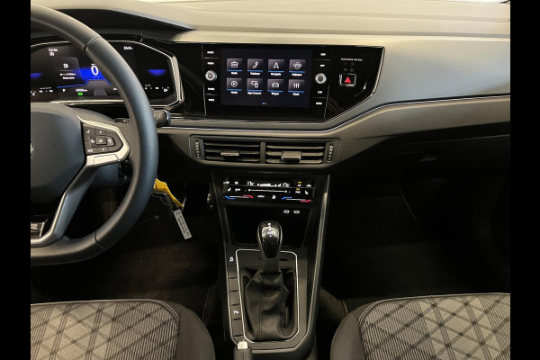 Volkswagen Polo 1.0 TSI R-Line Edition Black Style Navi Carplay PDC VA Adaptive Cruise Control Airco /ECC Full LED