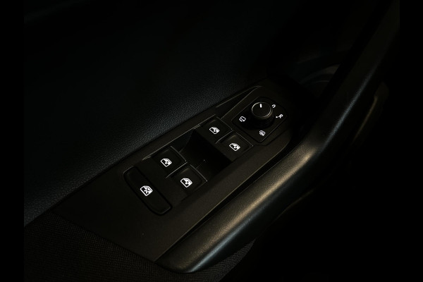 Volkswagen Polo 1.0 TSI DSG Life Automaat Navigatie Apple Carplay/ Android Auto Camera Parkeersensoren Adaptive Cruise Control Stoelverwarming Virtual Cockpit Climate Control