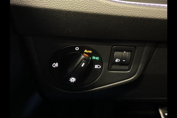 Volkswagen Polo 1.0 TSI DSG Life Automaat Navigatie Apple Carplay/ Android Auto Camera Parkeersensoren Adaptive Cruise Control Stoelverwarming Virtual Cockpit Climate Control