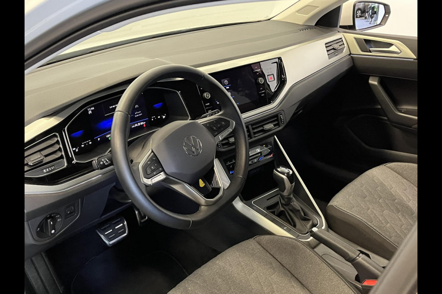 Volkswagen Polo 1.0 TSI DSG Life Automaat Navigatie Apple Carplay/ Android Auto Camera Parkeersensoren Adaptive Cruise Control Stoelverwarming Virtual Cockpit Climate Control