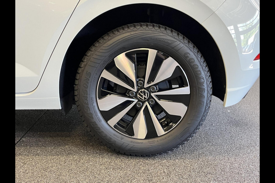 Volkswagen Polo 1.0 TSI DSG Life Automaat Navigatie Apple Carplay/ Android Auto Camera Parkeersensoren Adaptive Cruise Control Stoelverwarming Virtual Cockpit Climate Control