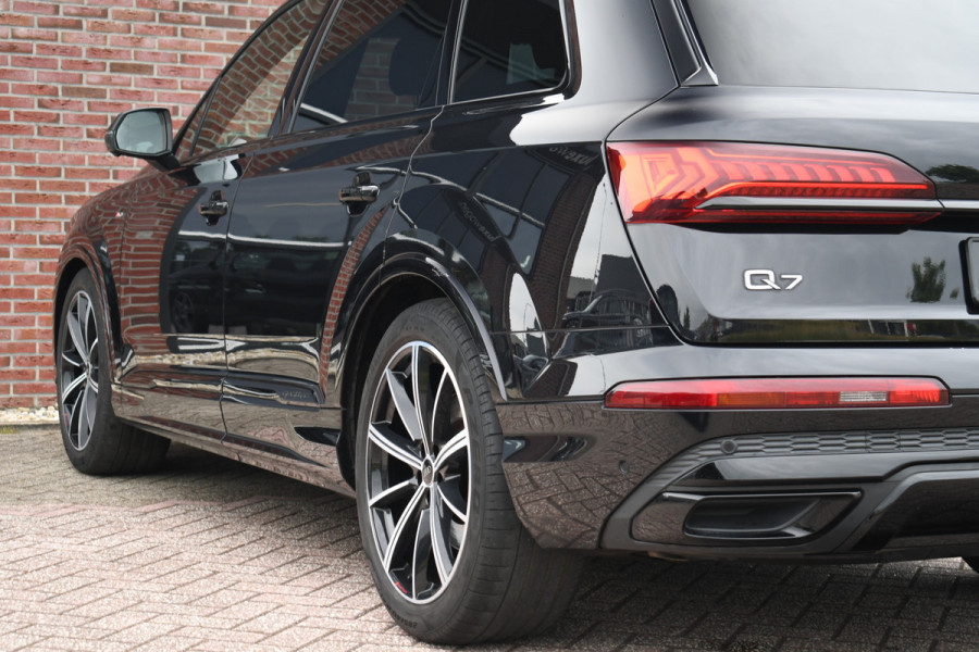 Audi Q7 55 TFSI quattro grijs-kenteken Pano 360-cam 21inch 4wielbest laser-LED