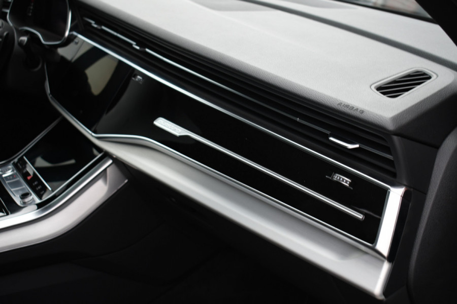 Audi Q7 55 TFSI quattro grijs-kenteken Pano 360-cam 21inch 4wielbest laser-LED