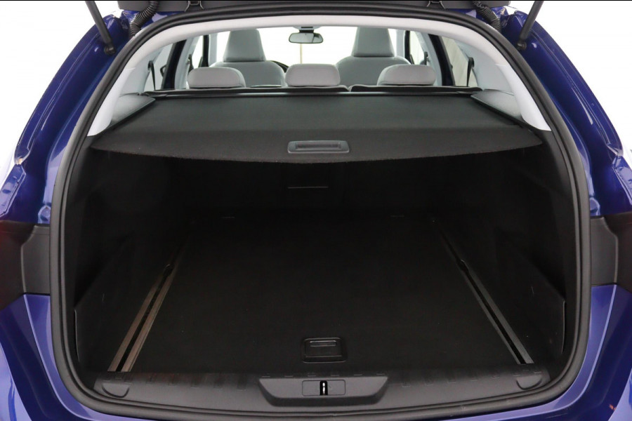 Peugeot 308 SW 1.6 BlueHDI Premium*PANO*CAM*CRUISE*NAVI*ECC*TEL*