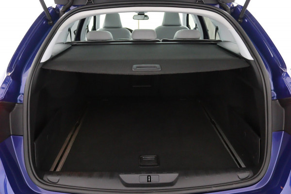 Peugeot 308 SW 1.6 BlueHDI Premium*PANO*CAM*CRUISE*NAVI*ECC*TEL*