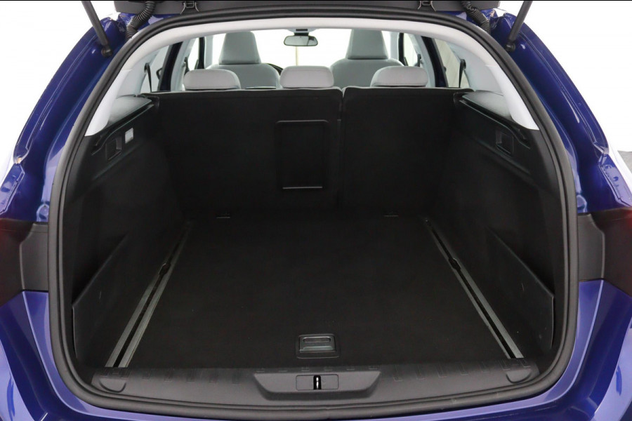 Peugeot 308 SW 1.6 BlueHDI Premium*PANO*CAM*CRUISE*NAVI*ECC*TEL*