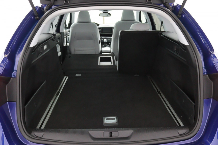 Peugeot 308 SW 1.6 BlueHDI Premium*PANO*CAM*CRUISE*NAVI*ECC*TEL*