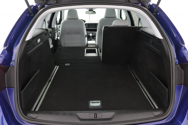 Peugeot 308 SW 1.6 BlueHDI Premium*PANO*CAM*CRUISE*NAVI*ECC*TEL*
