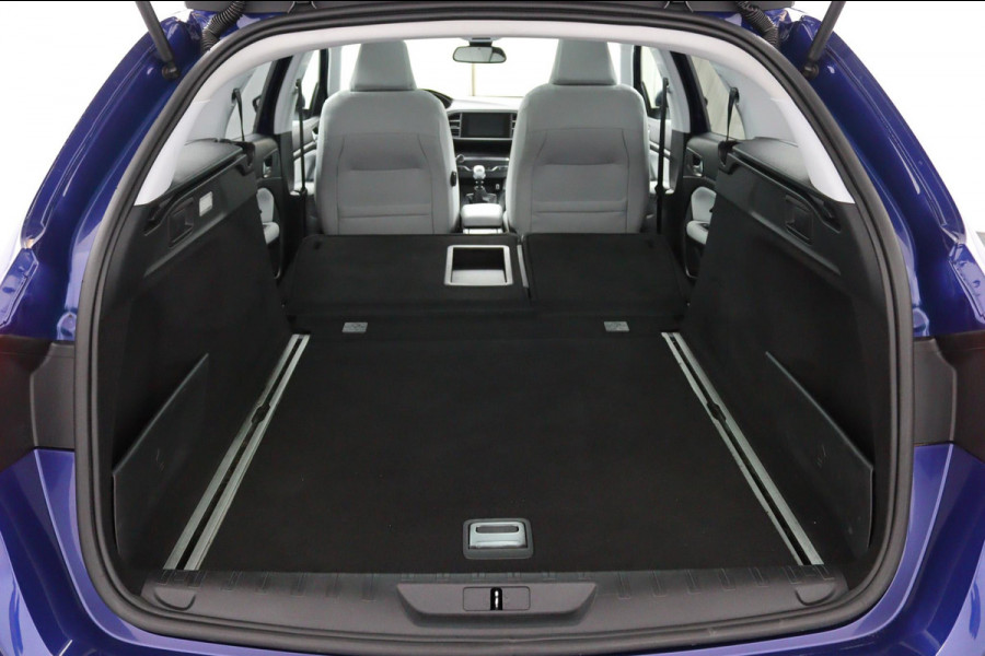 Peugeot 308 SW 1.6 BlueHDI Premium*PANO*CAM*CRUISE*NAVI*ECC*TEL*