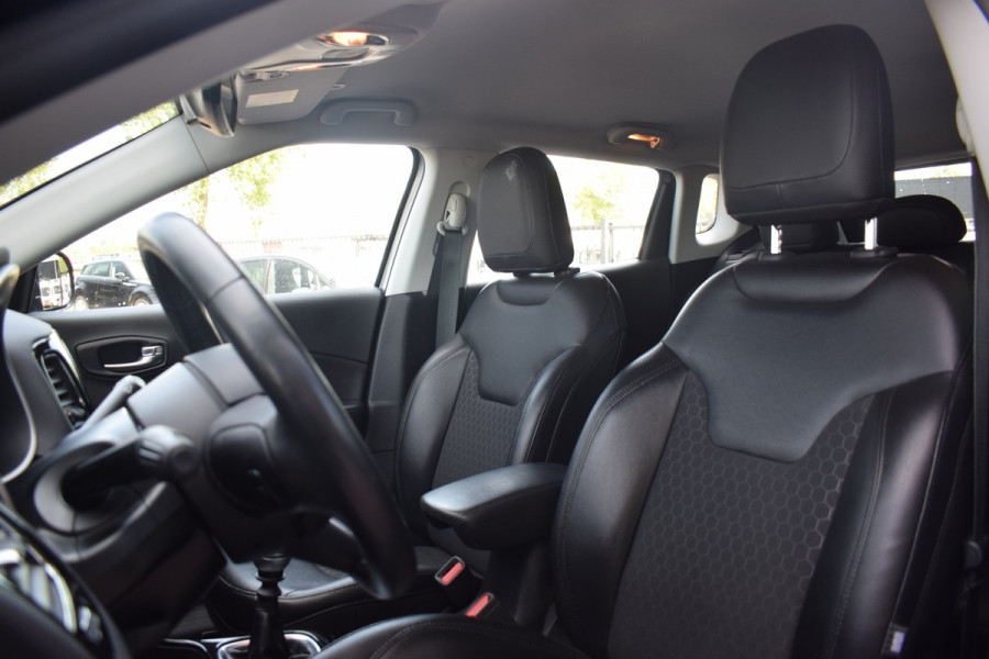 Jeep Compass 1.4 MultiAir Night Eagle | Camera | Trekhaak | Climate