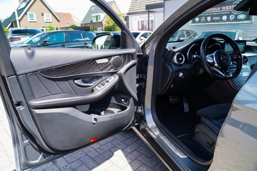 Mercedes-Benz GLC Coupé 300e 4MATIC Business Solution AMG Pakket | Luxe leder/Alcantara | Camera | Trekhaak | Facelift |