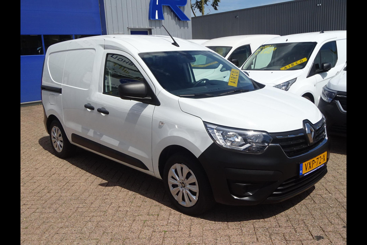 Renault Express 1.5 dCi 75 Comfort + AIRCO GROOT NAVI SCHERM SCHUIFDEUR CRUISE CONTROL Renault Express 1.5 dCi 75 Comfort + AIRCO GROOT NAVI SCHERM SCHUIFDEUR CRUISE CONTROL