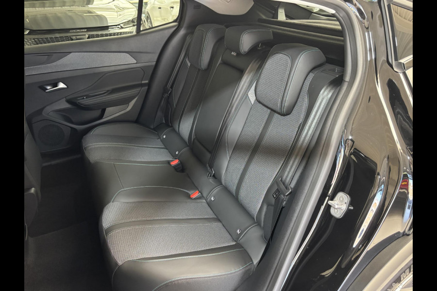 Peugeot 408 1.6 HYbrid 225 EAT8 Allure Avantage