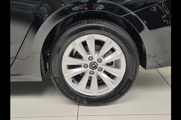 Opel Astra Sports Tourer 1.2 Turbo Business Edition