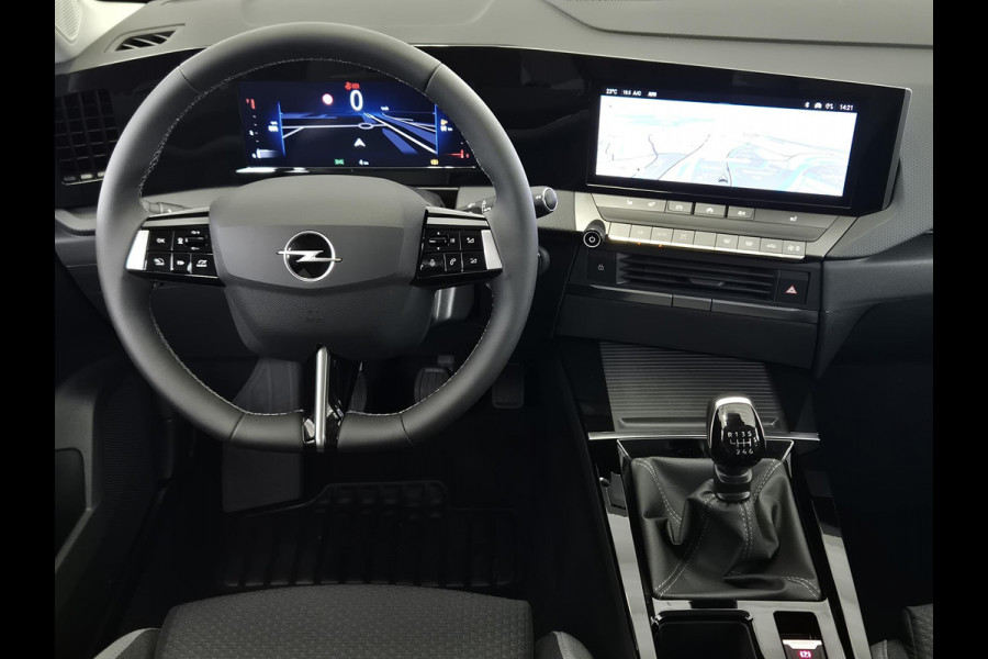 Opel Astra Sports Tourer 1.2 Turbo Business Edition