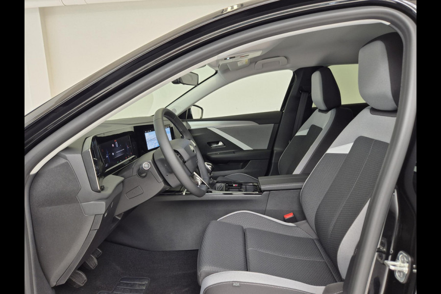 Opel Astra Sports Tourer 1.2 Turbo Business Edition
