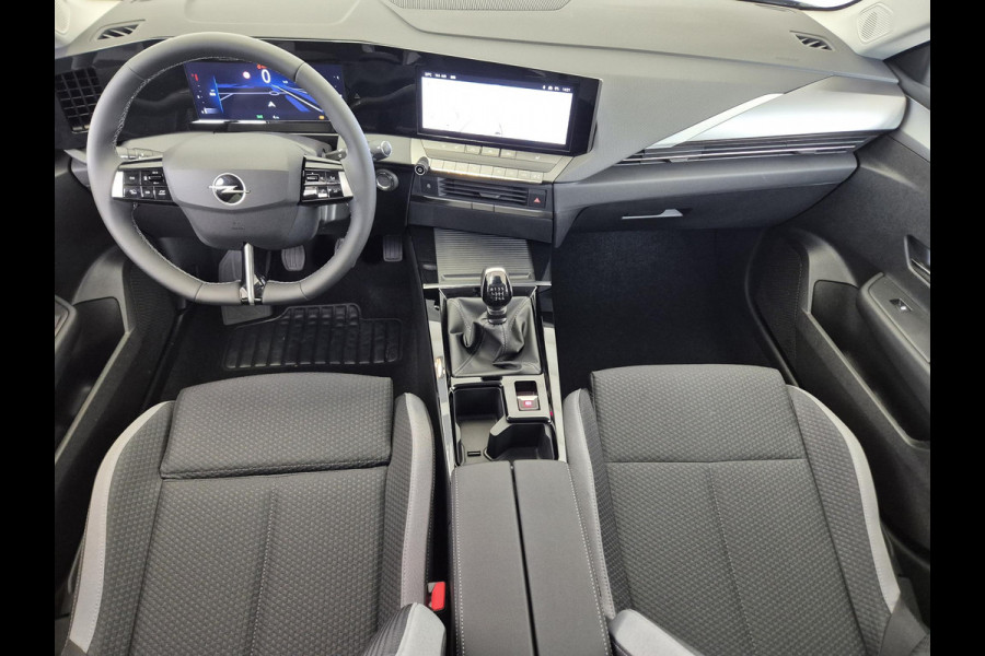 Opel Astra Sports Tourer 1.2 Turbo Business Edition