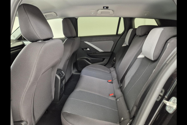 Opel Astra Sports Tourer 1.2 Turbo Business Edition