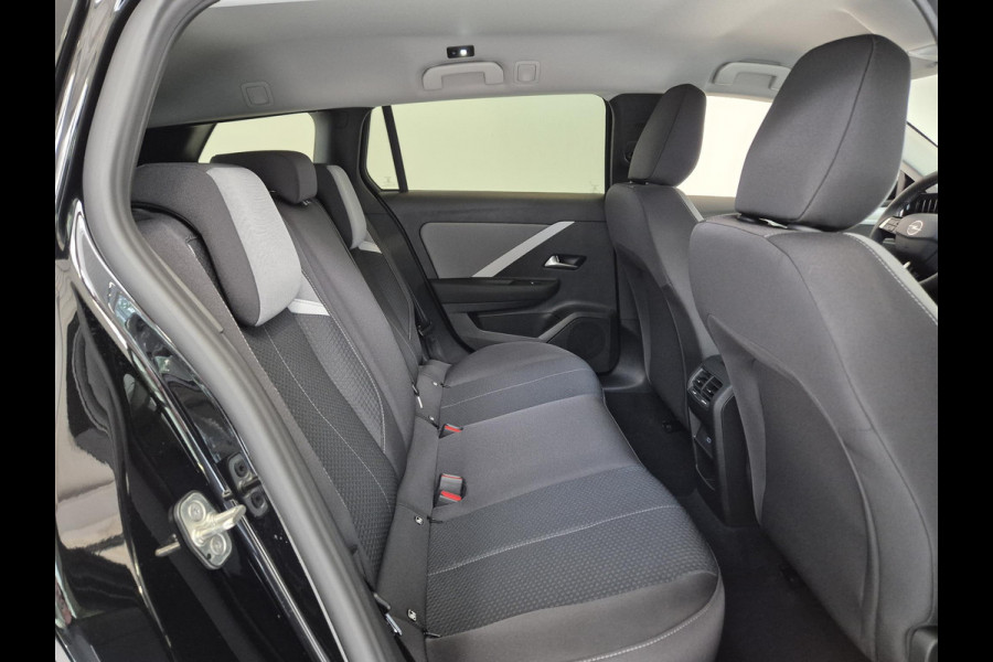 Opel Astra Sports Tourer 1.2 Turbo Business Edition