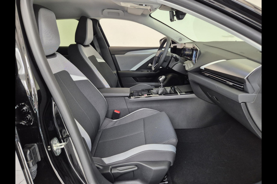 Opel Astra Sports Tourer 1.2 Turbo Business Edition