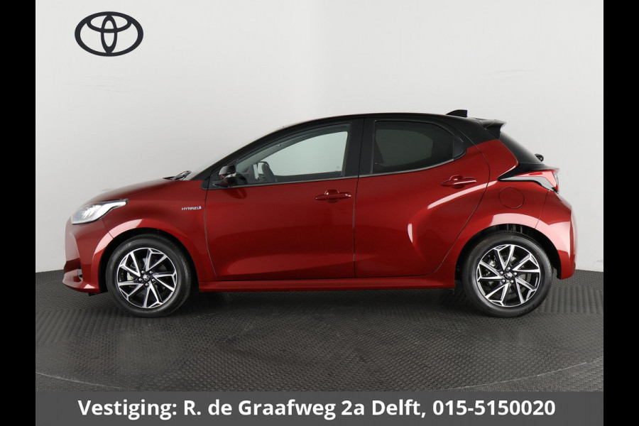 Toyota Yaris 1.5 Hybrid First Edition Bi-Tone | 1e eigenaar | Dealer onderhouden | Apple Carplay & AndroidAUTO | Camera | Navigatie |