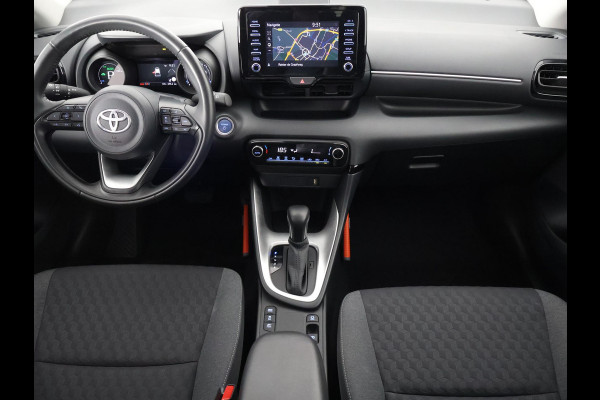 Toyota Yaris 1.5 Hybrid First Edition Bi-Tone | 1e eigenaar | Dealer onderhouden | Apple Carplay & AndroidAUTO | Camera | Navigatie |