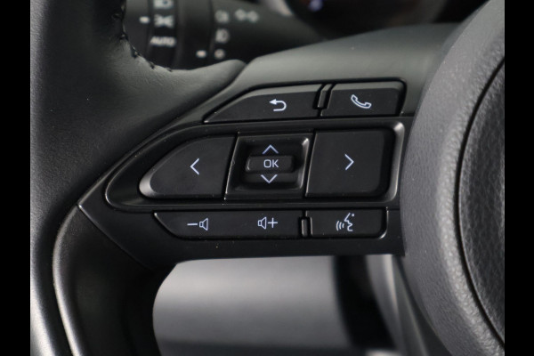 Toyota Yaris 1.5 Hybrid First Edition Bi-Tone | 1e eigenaar | Dealer onderhouden | Apple Carplay & AndroidAUTO | Camera | Navigatie |