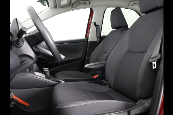 Toyota Yaris 1.5 Hybrid First Edition Bi-Tone | 1e eigenaar | Dealer onderhouden | Apple Carplay & AndroidAUTO | Camera | Navigatie |