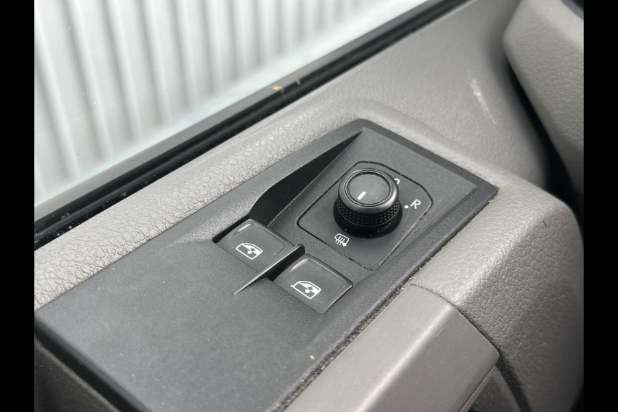 Volkswagen Crafter 35 2.0 TDI L3H3 Trendline*A/C*HAAK*PDC*CRUISE*TEL*