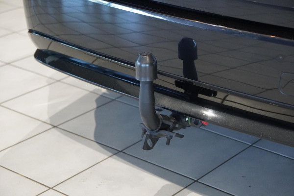 Toyota Corolla Touring Sports 1.8 Hybrid Active + KEYLESS / CAMERA / CARPLAY / TREKHAAK