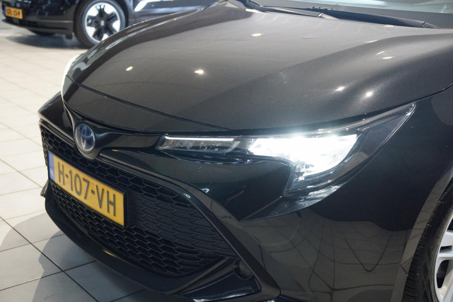 Toyota Corolla Touring Sports 1.8 Hybrid Active + KEYLESS / CAMERA / CARPLAY / TREKHAAK
