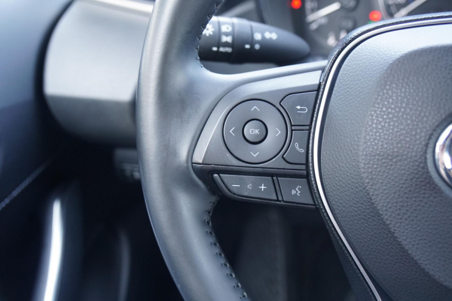 Toyota Corolla Touring Sports 1.8 Hybrid Active + KEYLESS / CAMERA / CARPLAY / TREKHAAK