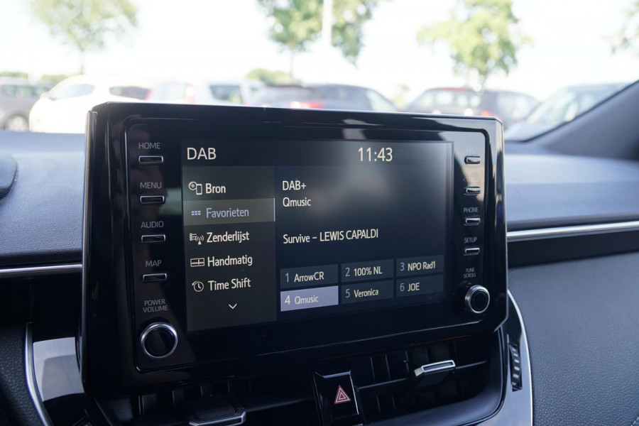 Toyota Corolla Touring Sports 1.8 Hybrid Active + KEYLESS / CAMERA / CARPLAY / TREKHAAK