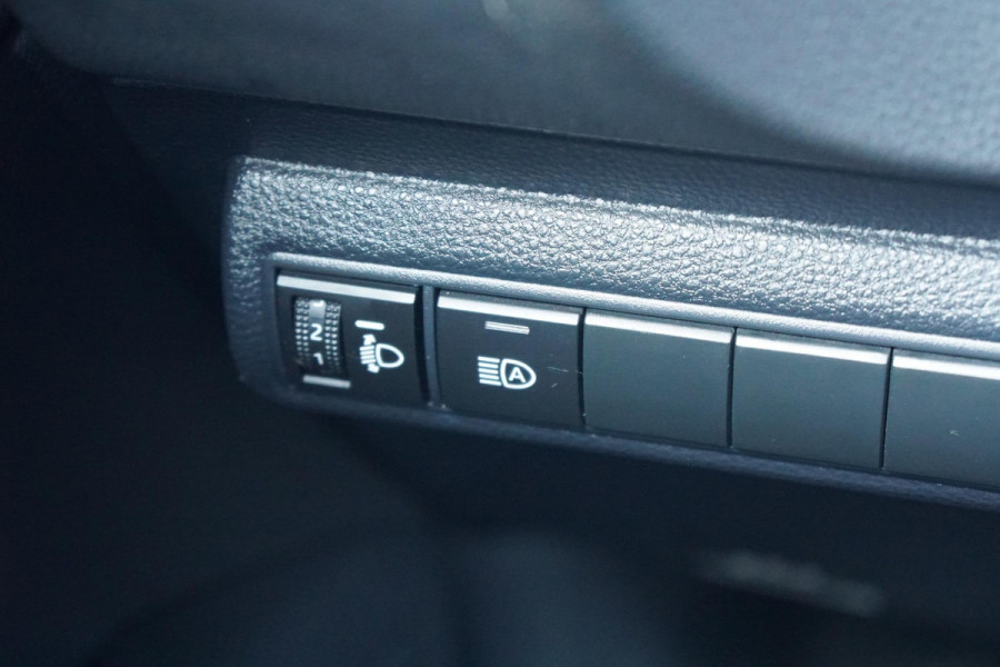 Toyota Corolla Touring Sports 1.8 Hybrid Active + KEYLESS / CAMERA / CARPLAY / TREKHAAK