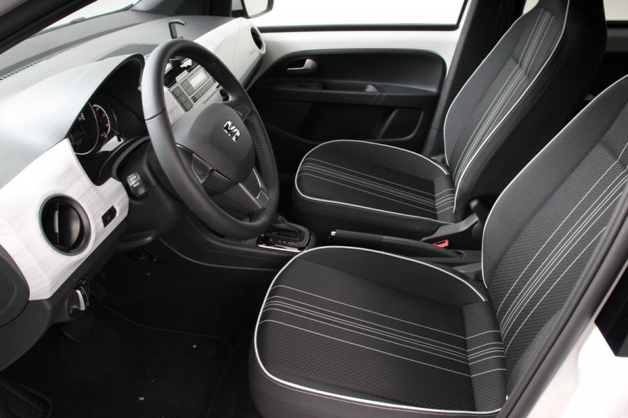 Seat Mii Electric electric Plus 61KW Climate control  Bluetooth Parkeersensoren Achter Lichtmetalen Velgen