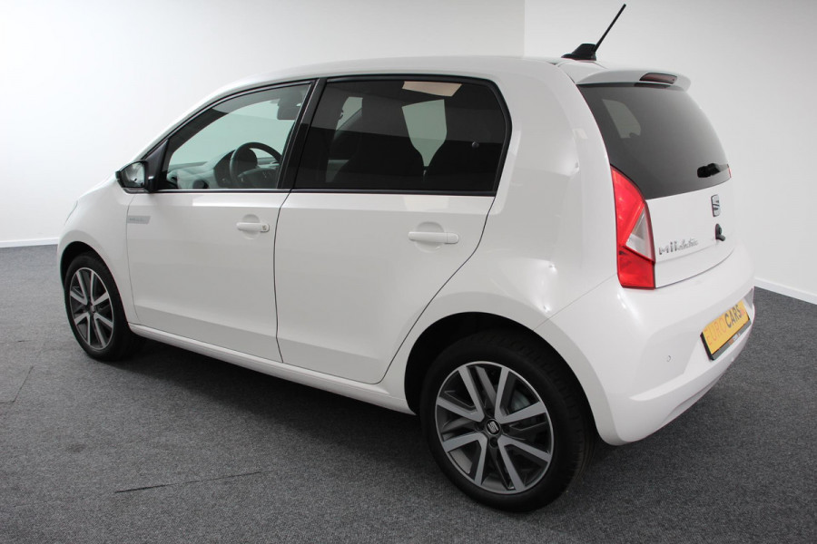 Seat Mii Electric electric Plus 61KW Climate control  Bluetooth Parkeersensoren Achter Lichtmetalen Velgen