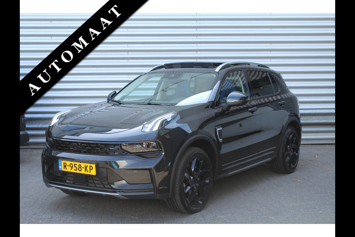 Lynk & Co 01 BLACK EDITION 1.5 PHEV 262pk Automaat NL-Auto NAP BTW Clima Cruise Navi 360 Camera Panoramadak 20"LMV El. Klep Lynk & Co 01 BLACK EDITION 1.5 PHEV 262pk Automaat NL-Auto NAP BTW Clima Cruise Navi 360 Camera Panoramadak 20"LMV El. Klep