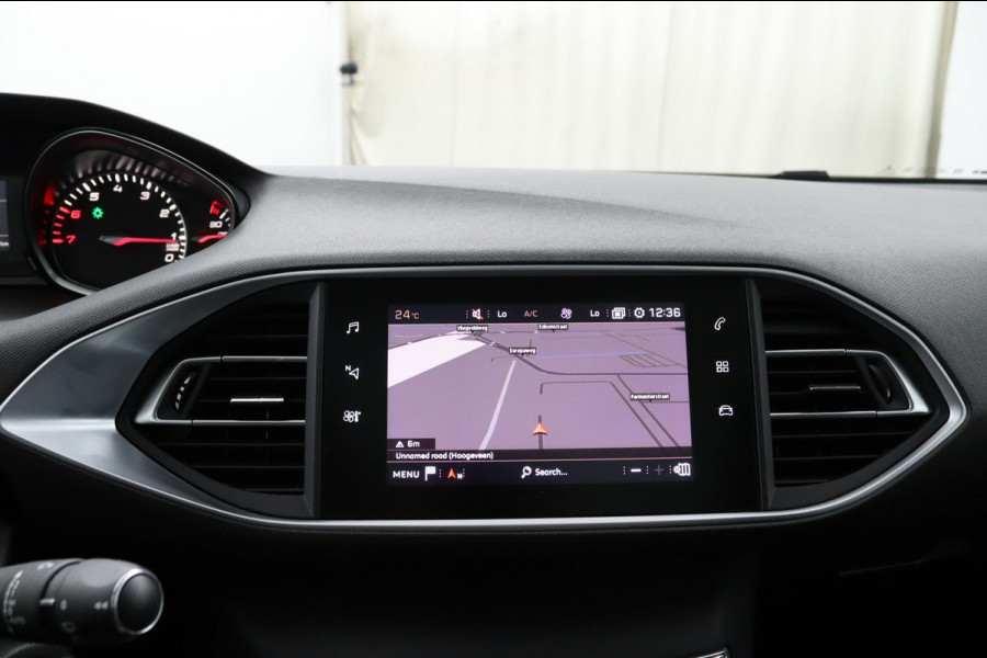 Peugeot 308 SW 1.2 PureTech Blue*ECC*CRUISE*NAVI*PANO*CAM*CARPLAY