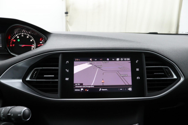 Peugeot 308 SW 1.2 PureTech Blue*ECC*CRUISE*NAVI*PANO*CAM*CARPLAY