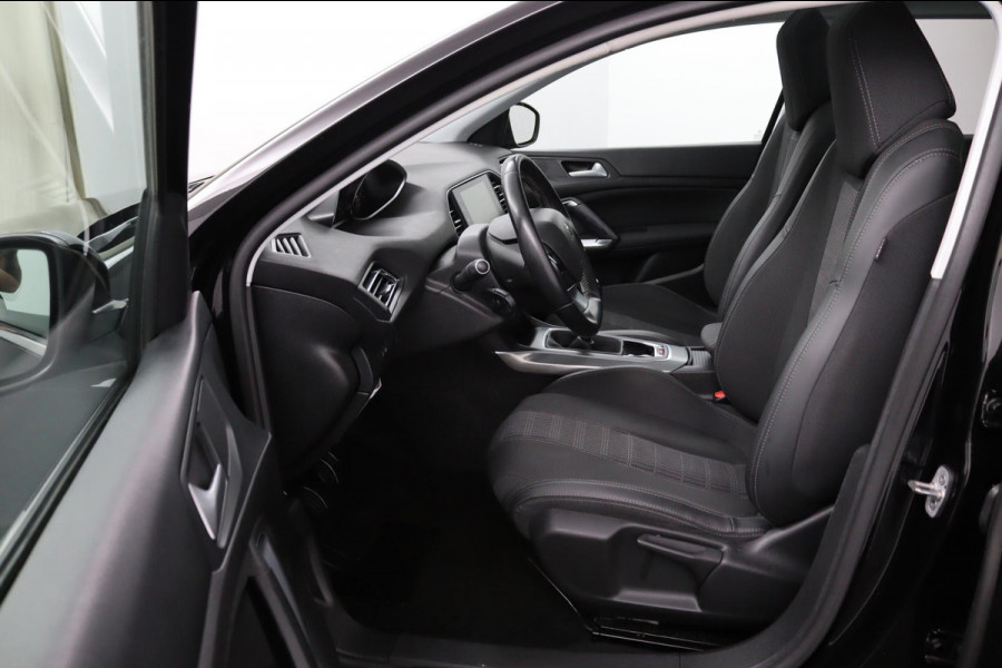 Peugeot 308 SW 1.2 PureTech Blue*ECC*CRUISE*NAVI*PANO*CAM*CARPLAY
