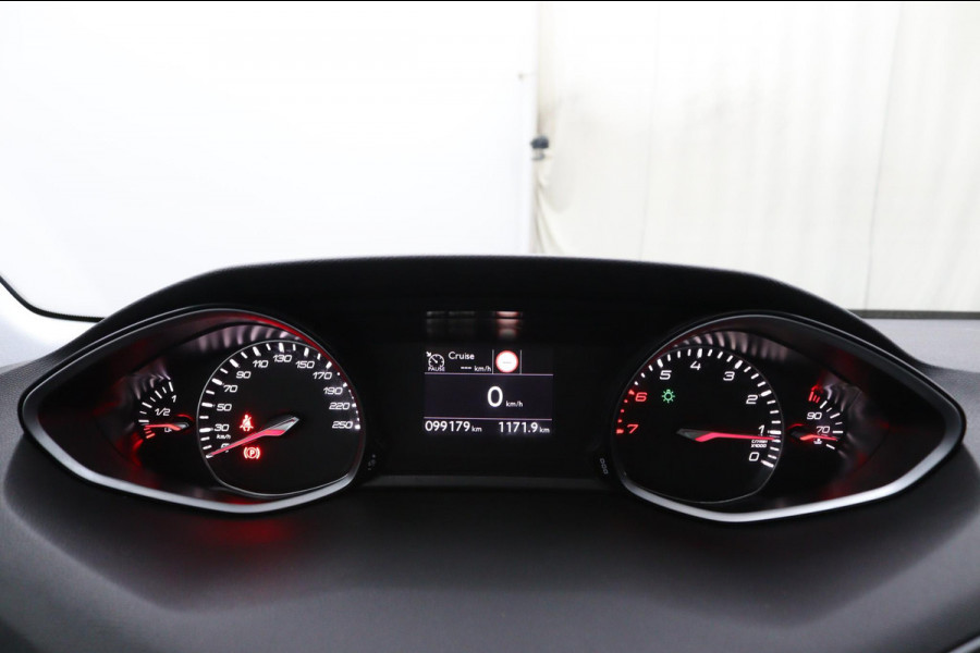 Peugeot 308 SW 1.2 PureTech Blue*ECC*CRUISE*NAVI*PANO*CAM*CARPLAY