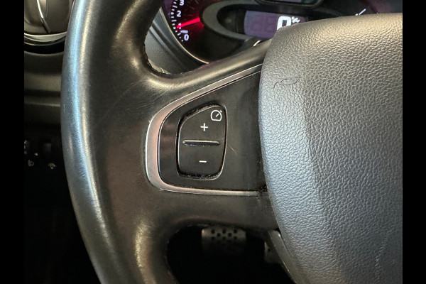 Renault Captur 1.3 TCe 155 Intens AUT. AIRCO CRUISE CAMERA NAVIGATIE PDC LEDER STOELVERWARMING