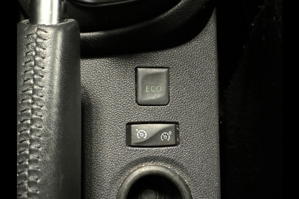 Renault Captur 1.3 TCe 155 Intens AUT. AIRCO CRUISE CAMERA NAVIGATIE PDC LEDER STOELVERWARMING