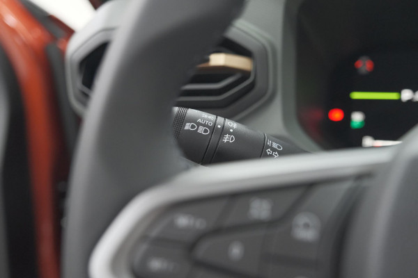 Dacia Bigster 1.8 Hybrid 155 Extreme | Trekhaak | Schuif-/Kanteldak | Camera | Adaptieve Cruise Control