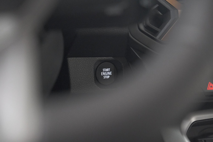 Dacia Bigster 1.8 Hybrid 155 Extreme | Trekhaak | Schuif-/Kanteldak | Camera | Adaptieve Cruise Control