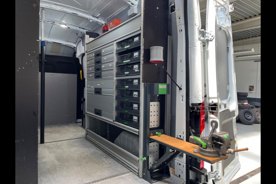 Ford Transit 350 Servicewagen Automaat 2.0 TDCI 170pk euro6 L3H3 BOTT Inrichting Victron v230 Trekhaak 2800KG RIJKLAARPRIJS!
